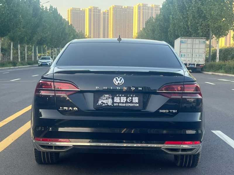 郑州19年大众辉昂8