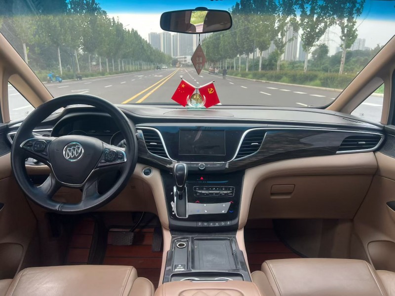 郑州17年别克GL84