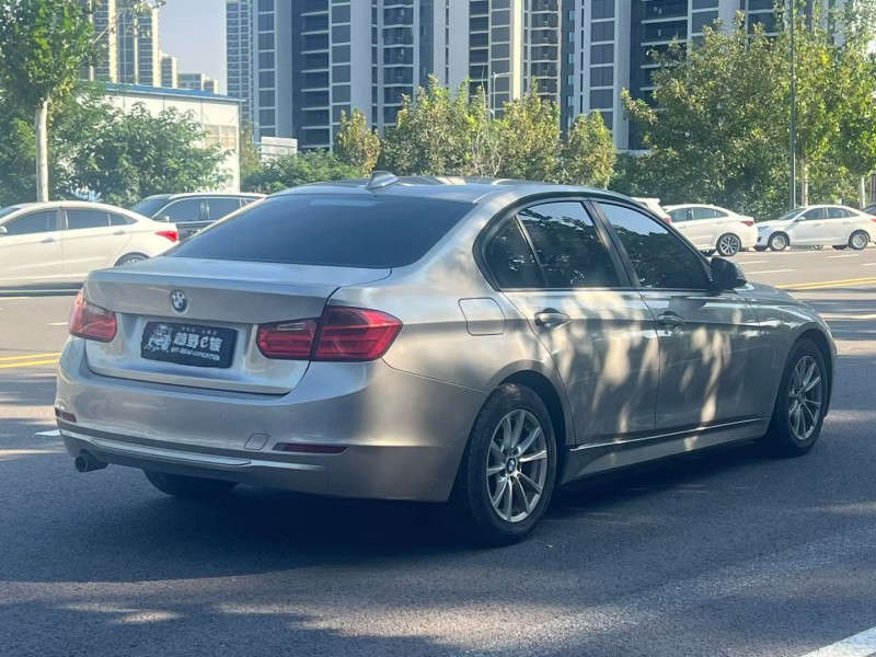 郑州15年宝马3系8