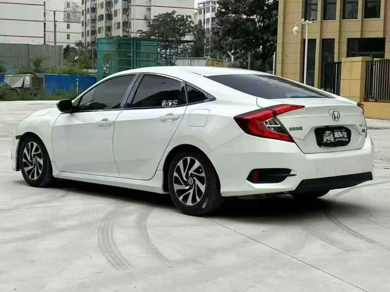 郑州18年本田思域8