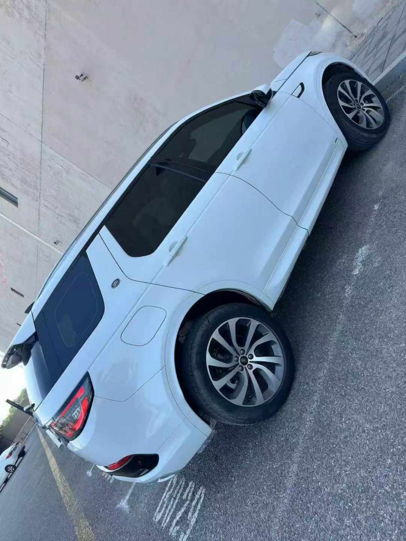 营口22年路虎发现8