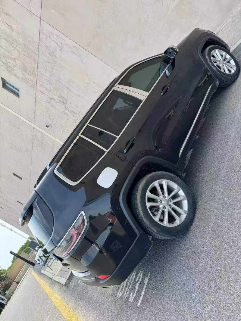 营口20年Jeep指挥官8