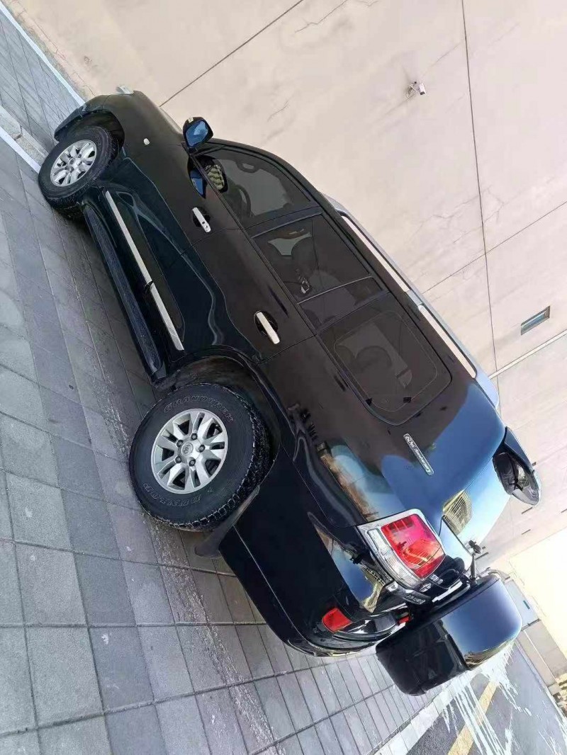 营口12年丰田兰德酷路泽2