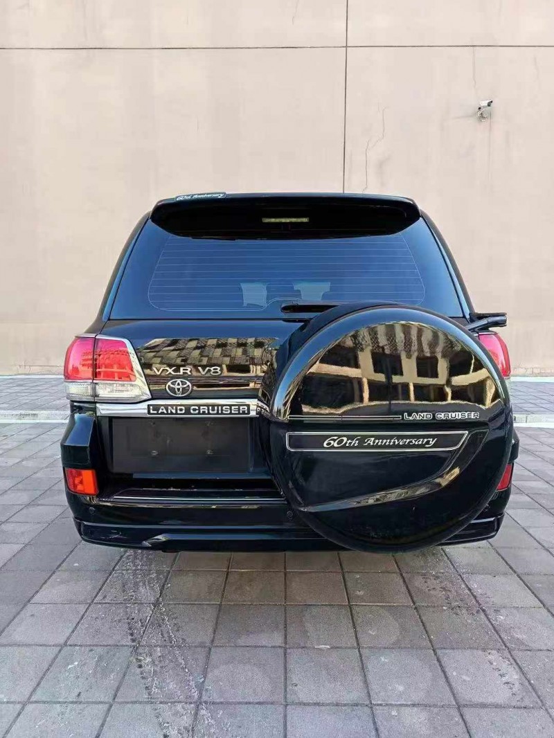 营口12年丰田兰德酷路泽5