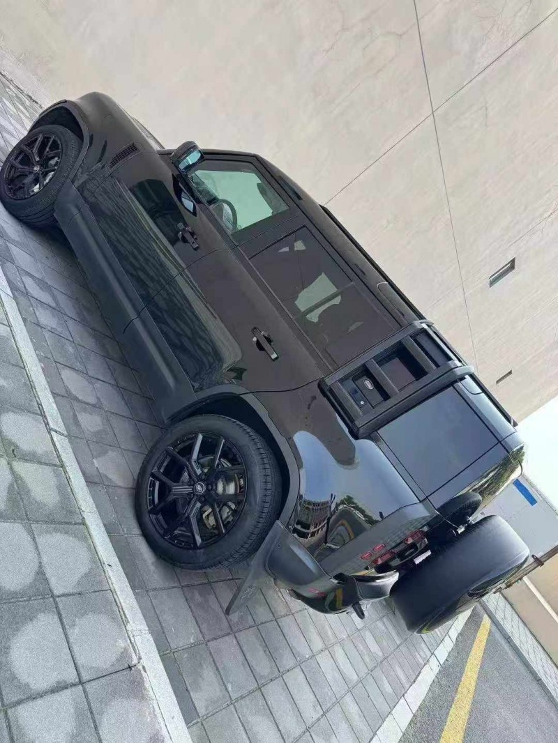 营口20年路虎卫士7