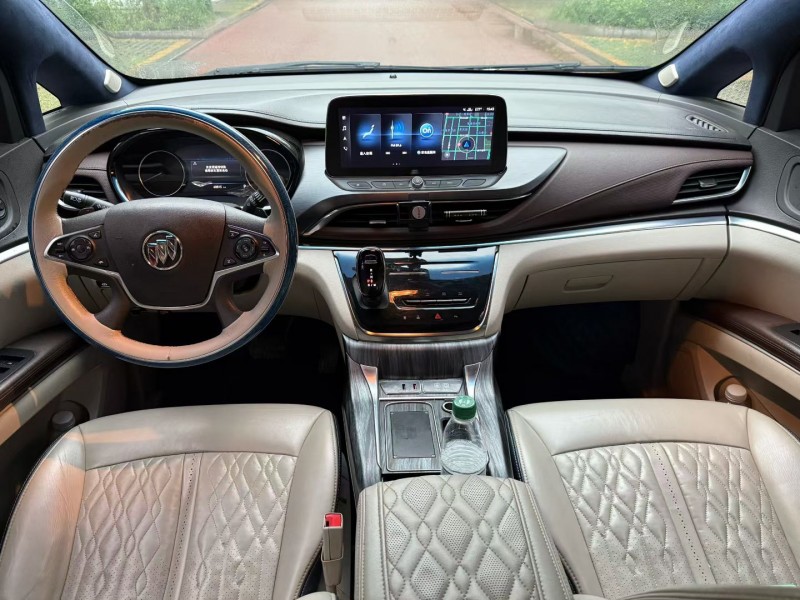 聊城21年别克GL84