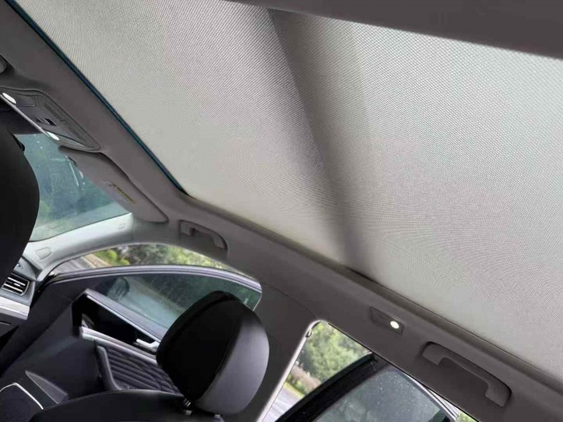 连云港22年红旗HS56