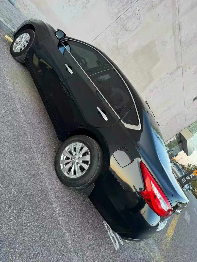 营口19年日产天籁5