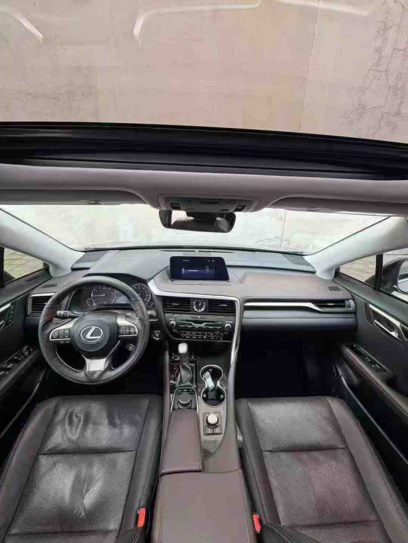 营口18年雷克萨斯RX7