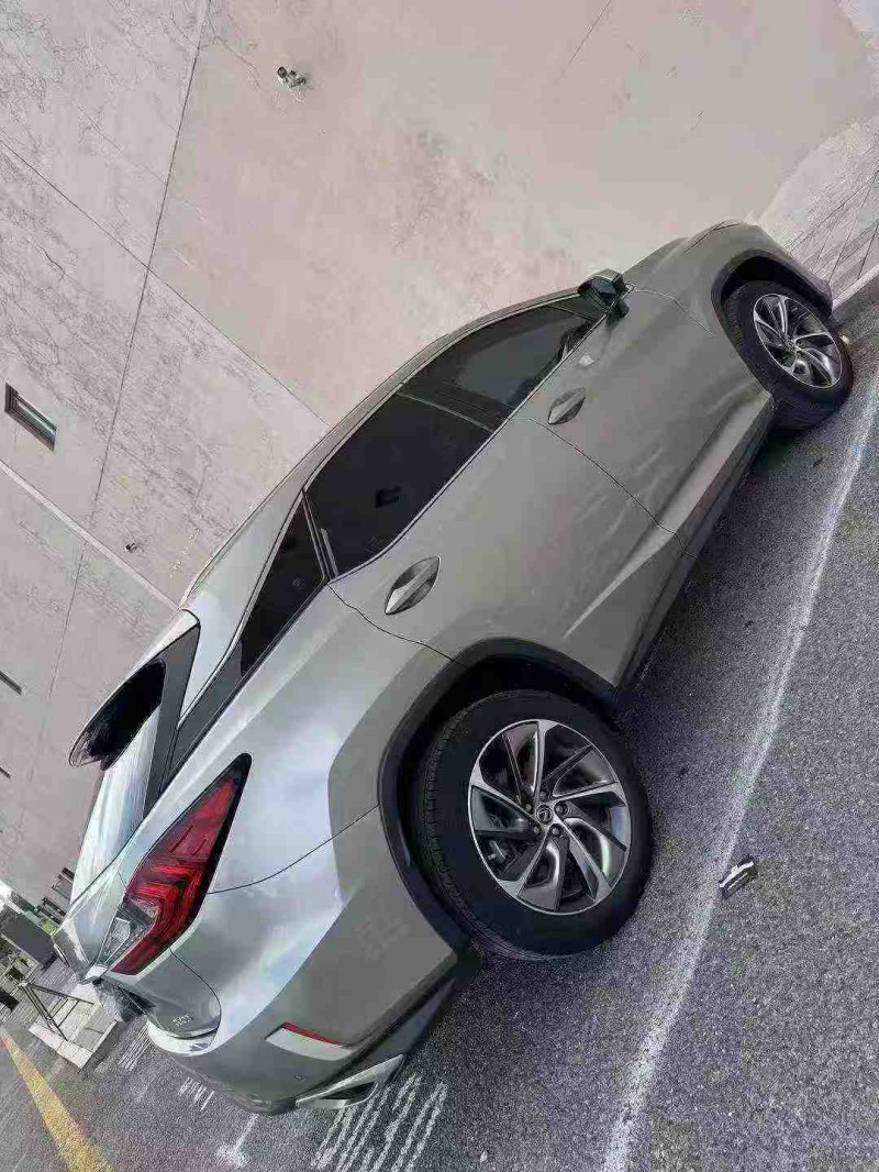 营口18年雷克萨斯RX8