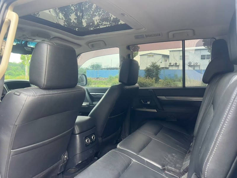 郑州16年三菱帕杰罗5