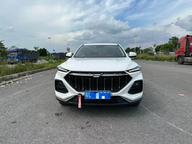 南宁22年长安汽车欧尚1