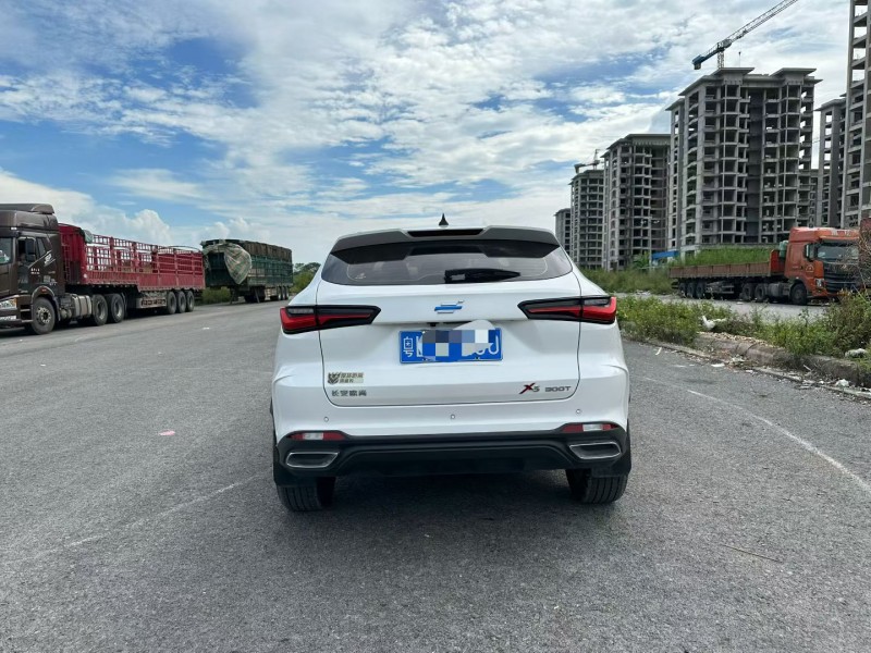 南宁22年长安汽车欧尚5