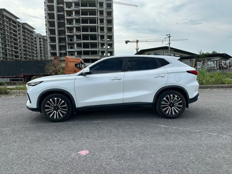 南宁22年长安汽车欧尚8