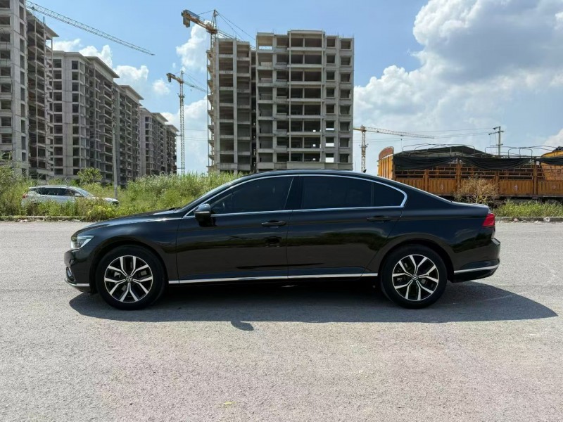 南宁22年大众迈腾8