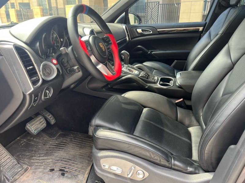 郑州15年保时捷卡宴4