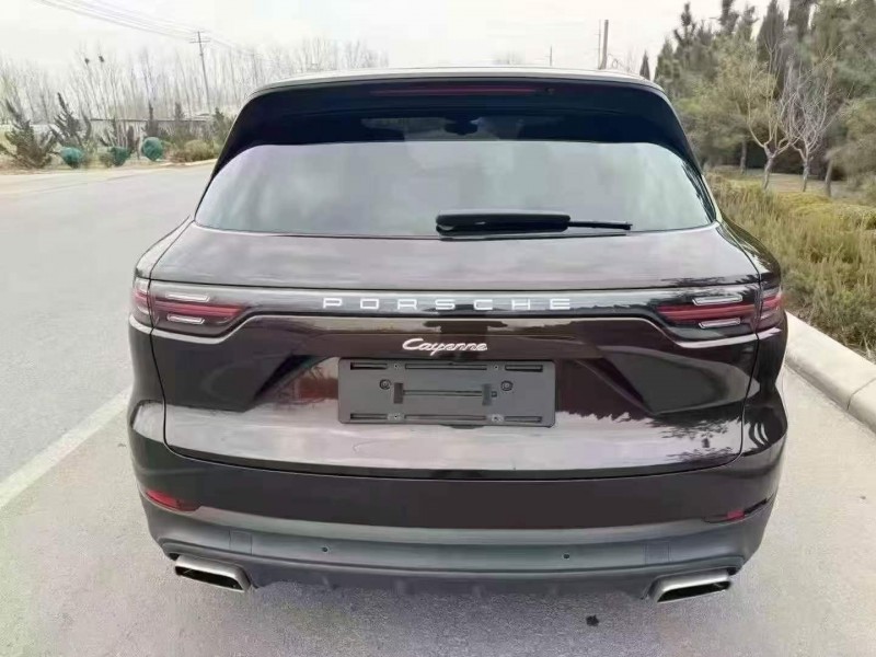 滨州21年保时捷卡宴4