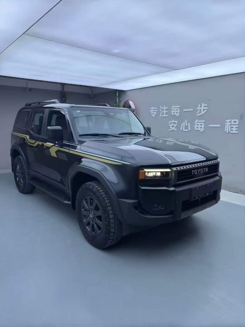 东莞25年丰田普拉多3