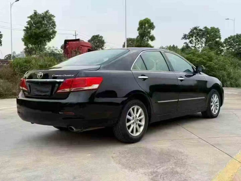 张家界14年丰田凯美瑞6