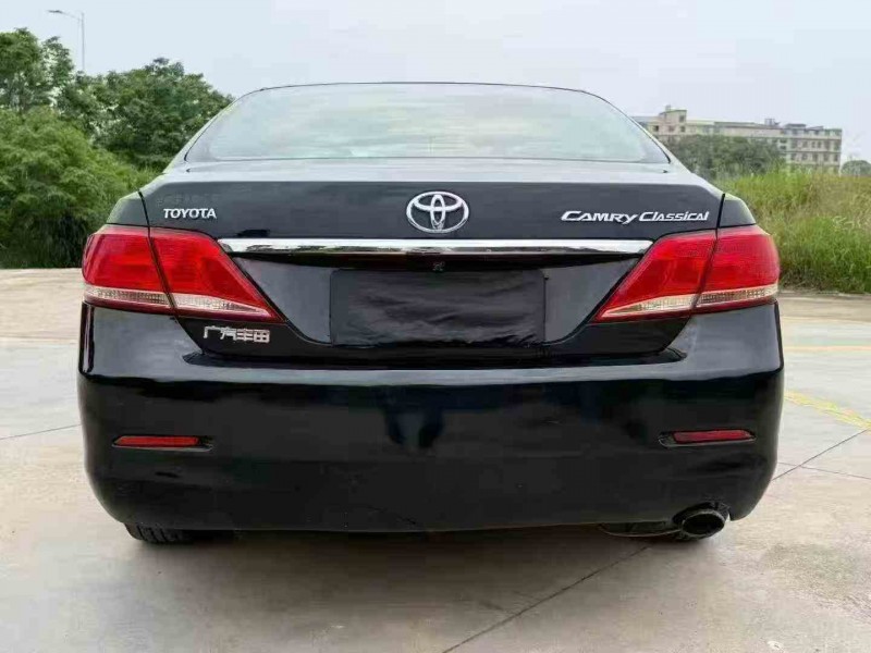 张家界14年丰田凯美瑞9