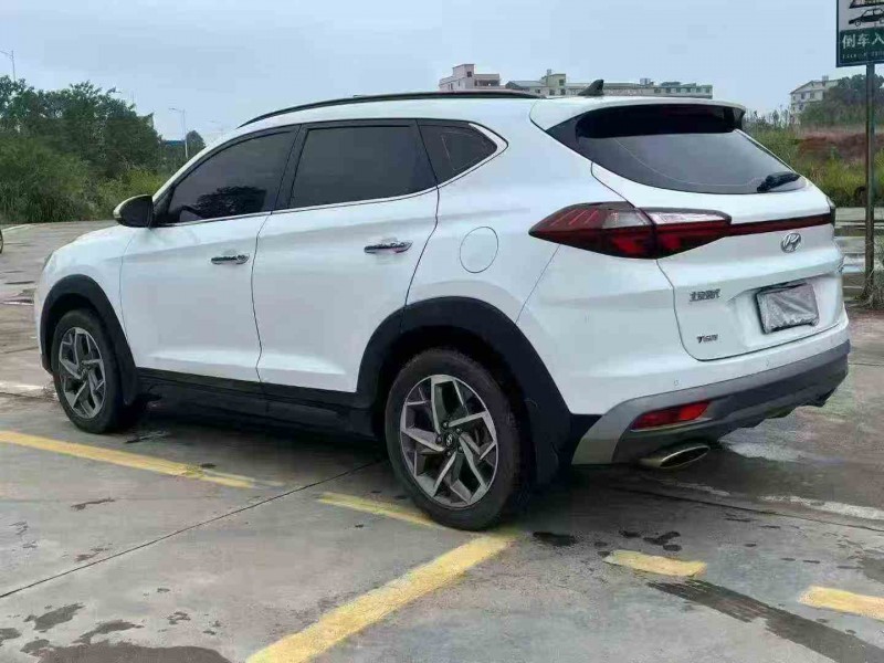 湘潭19年现代途胜8