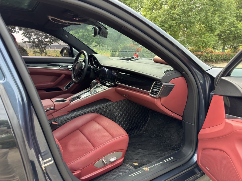 盐城12年保时捷帕拉梅拉8