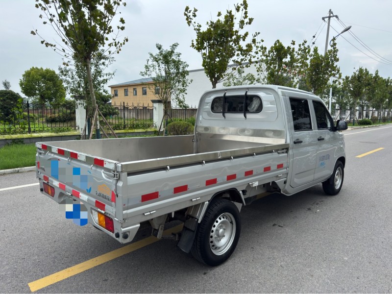 盐城23年五菱汽车荣光4