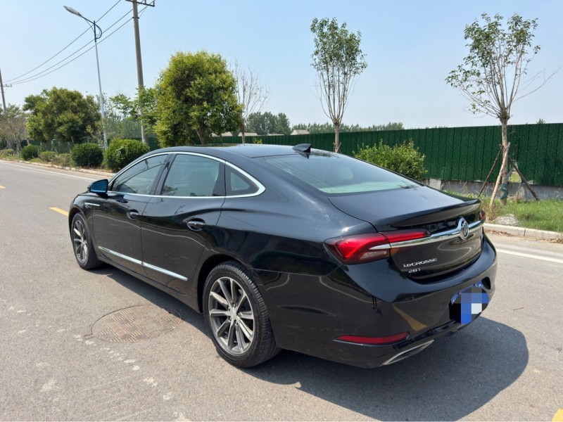 盐城20年别克君越5