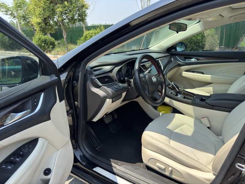 盐城20年别克君越9