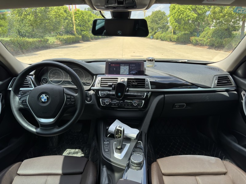 盐城19年宝马3系8