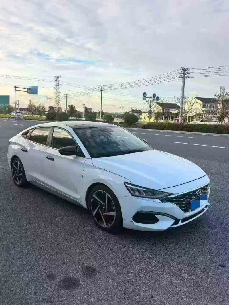 嘉兴19年现代菲斯塔3