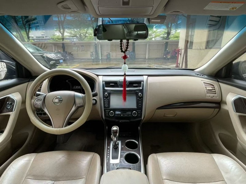 佛山15年日产天籁8