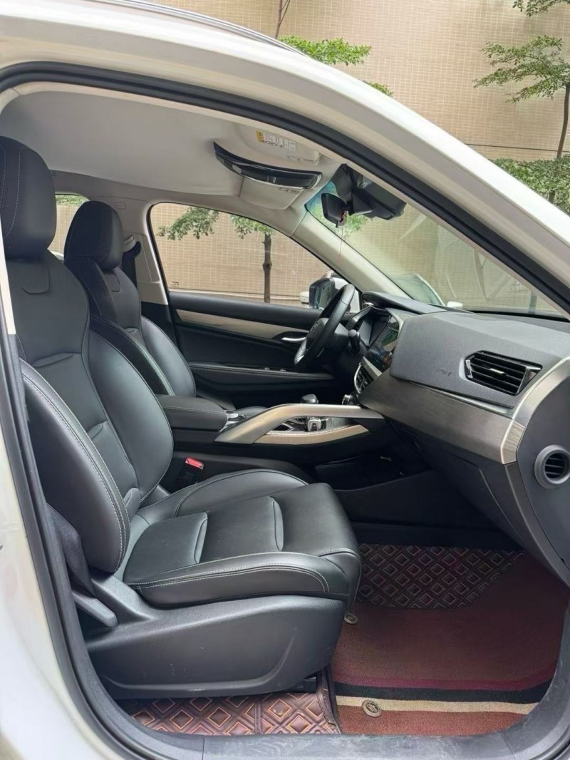 佛山20年吉利星越6