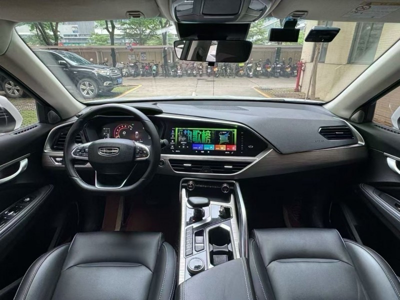 佛山20年吉利星越7