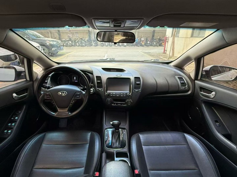 佛山19年起亚K38