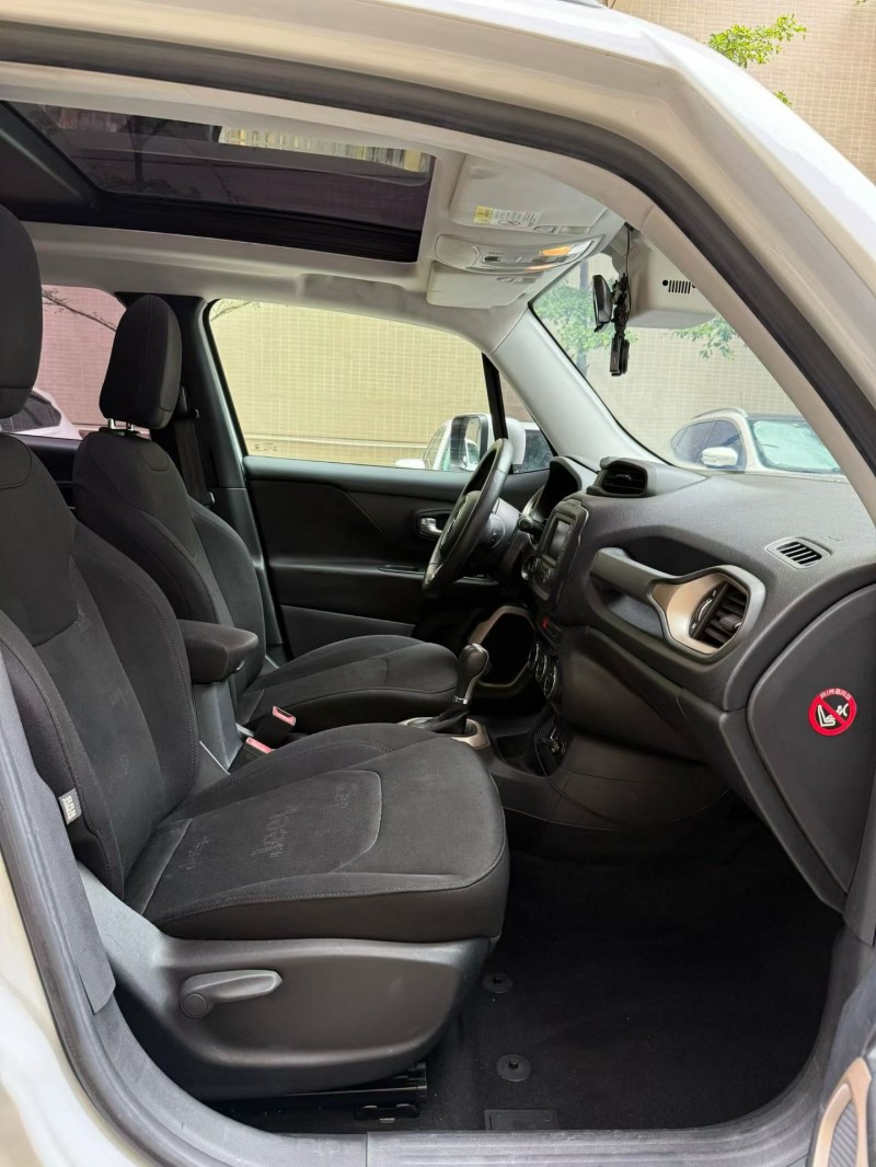 佛山17年Jeep自由侠7