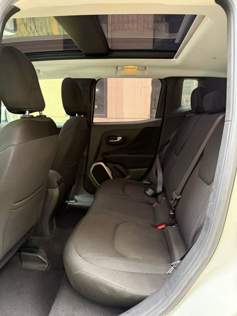 佛山17年Jeep自由侠9