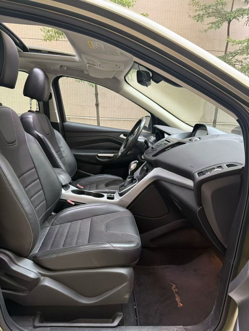 佛山15年福特翼虎7