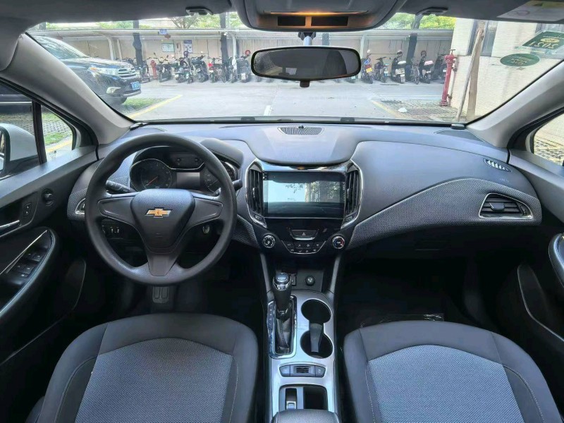 佛山17年雪佛兰科鲁兹8