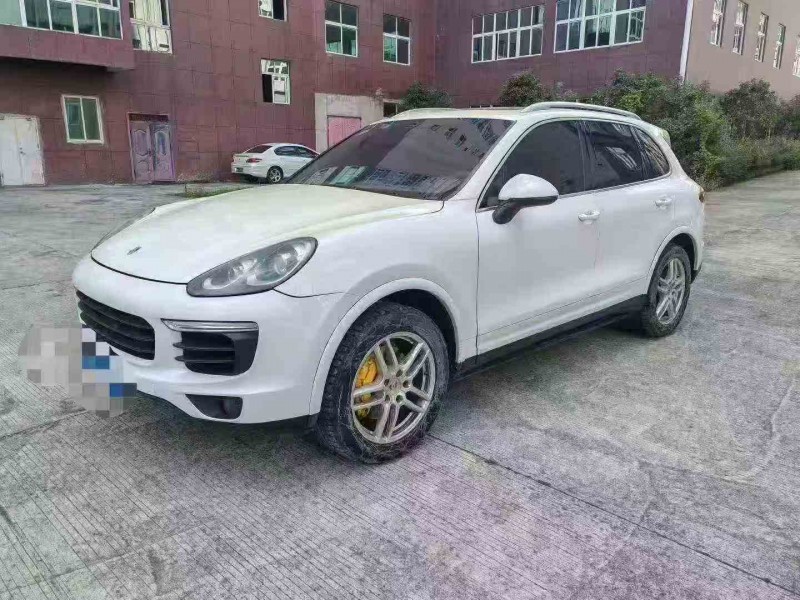 莆田17年保时捷卡宴3