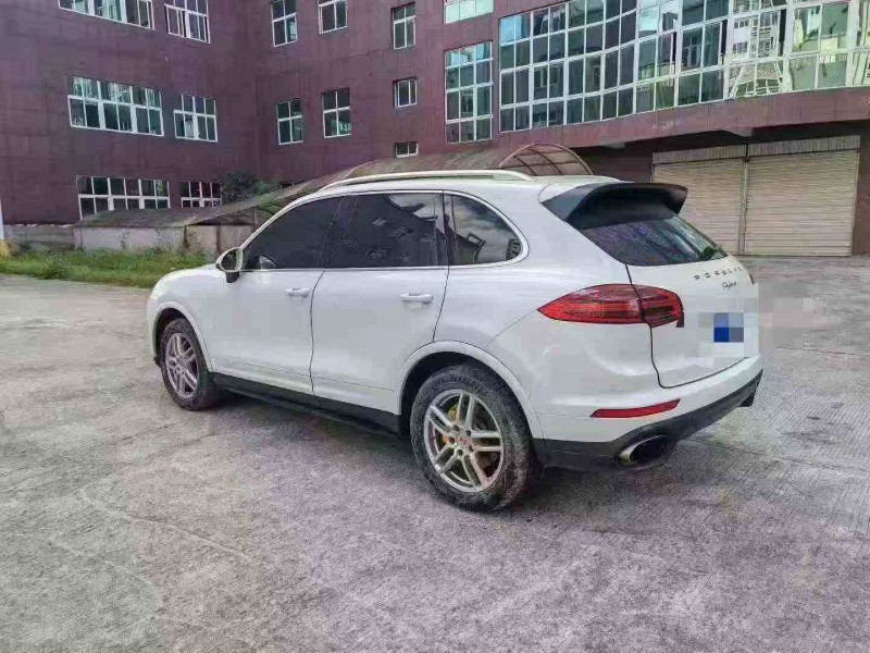 莆田17年保时捷卡宴6