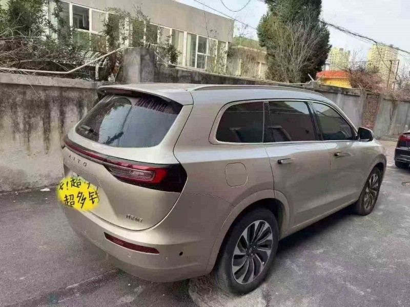 苏州23年华为智选问界8