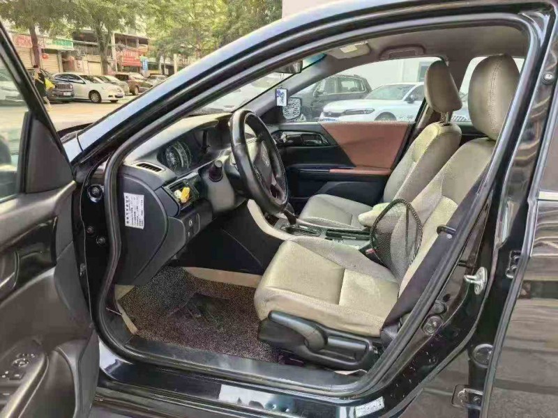 三明17年本田雅阁5