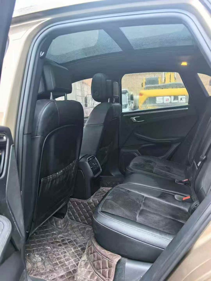 平顶山16年保时捷Macan6