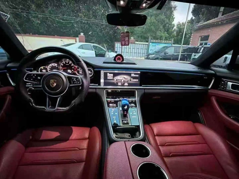 淄博18年保时捷帕拉梅拉5