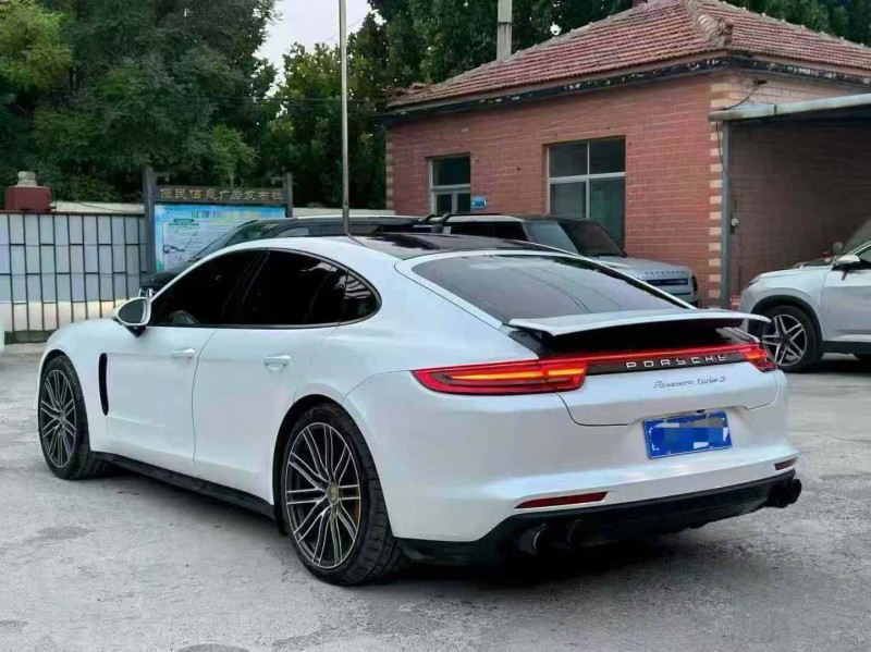 淄博18年保时捷帕拉梅拉8