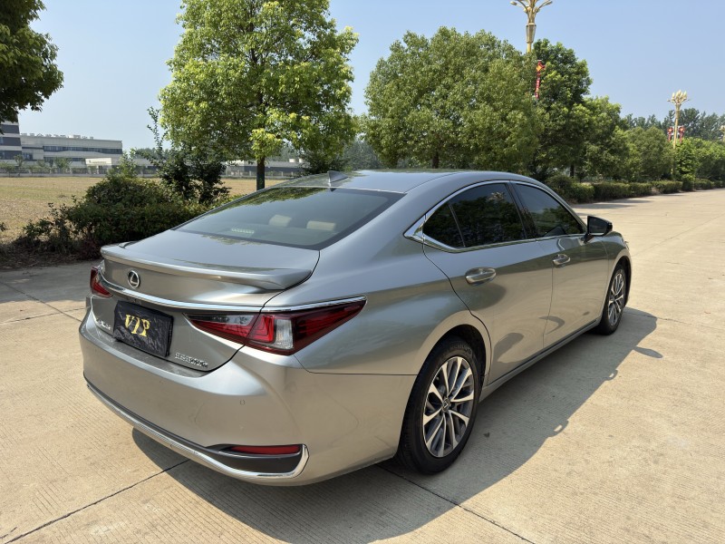 盐城24年雷克萨斯ES5