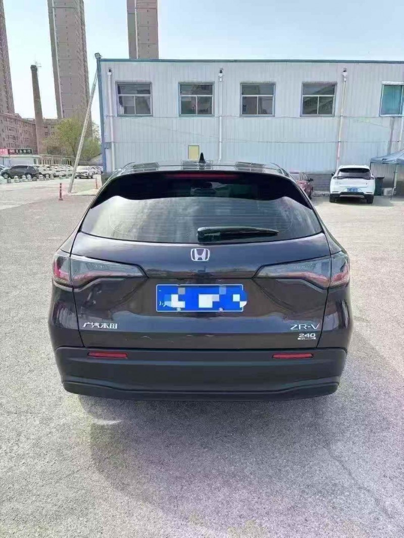 白银23年本田ZRV8