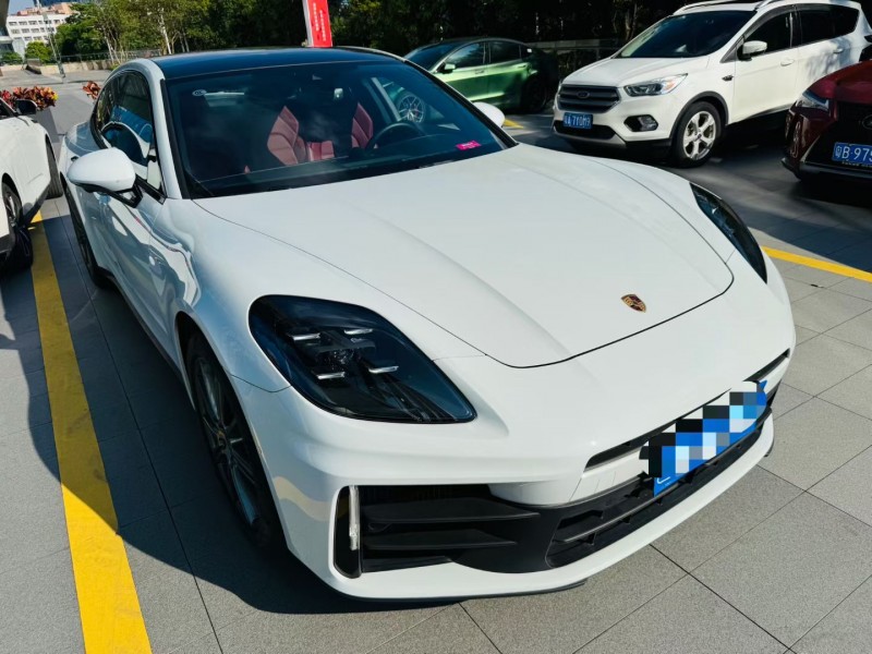 深圳23年保时捷帕拉梅拉2