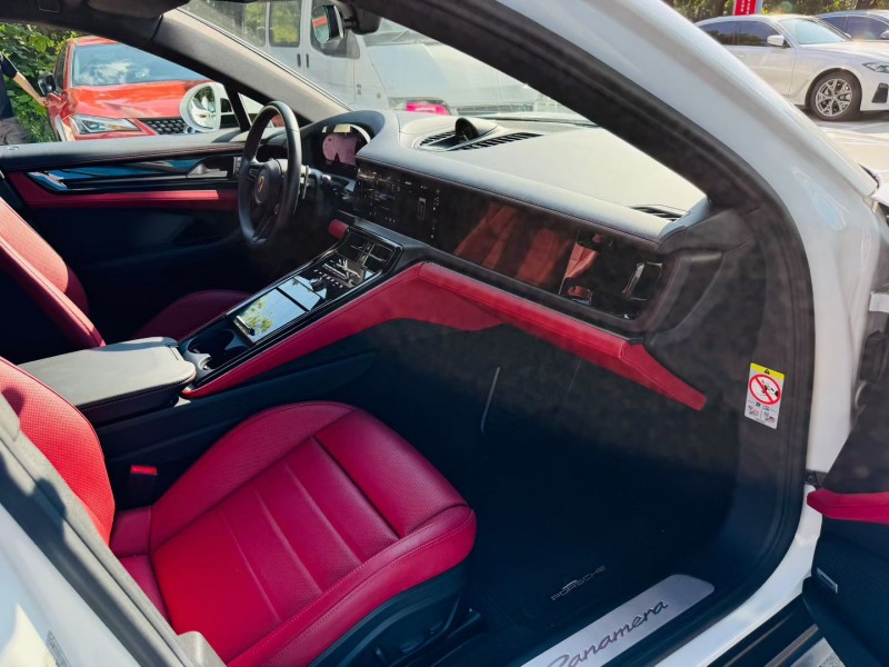 深圳23年保时捷帕拉梅拉4